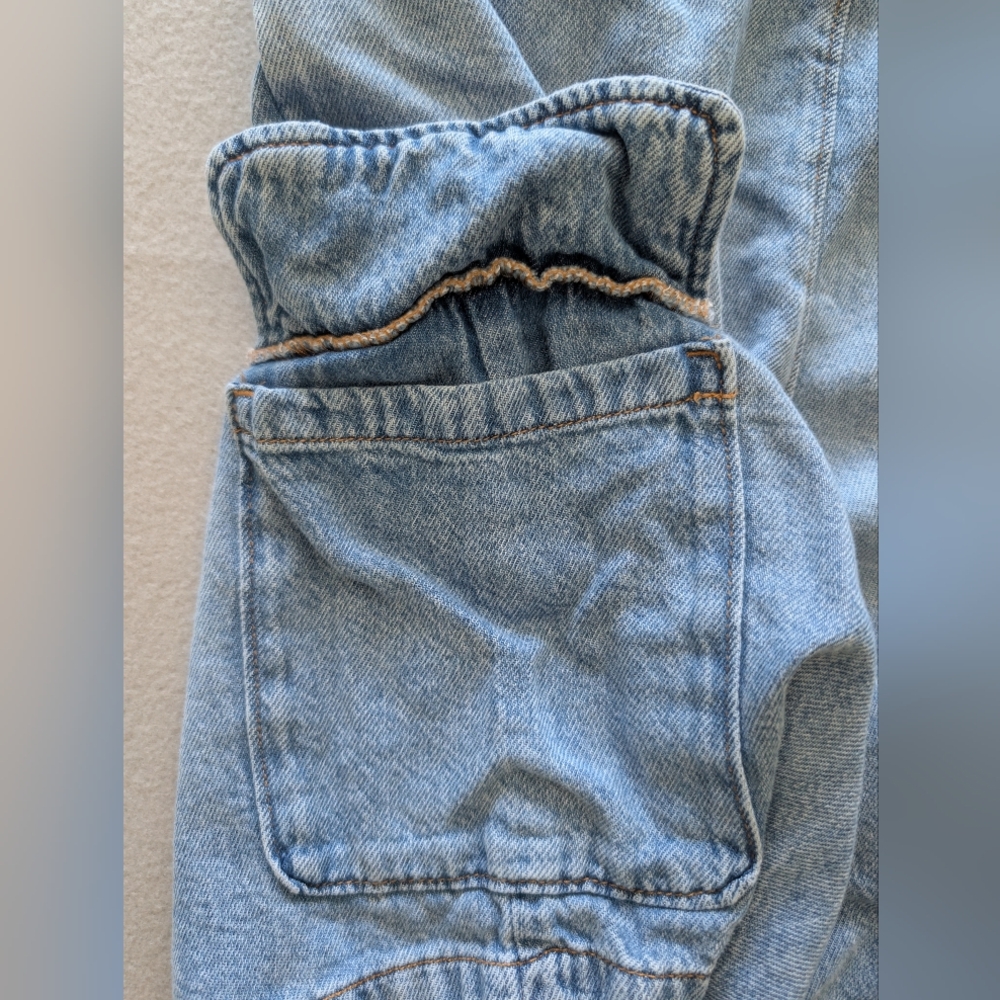 Zara Loose Fit Denim Cargo Midi Shorts Casual Utility Light Wash Youth 11/12 image 4